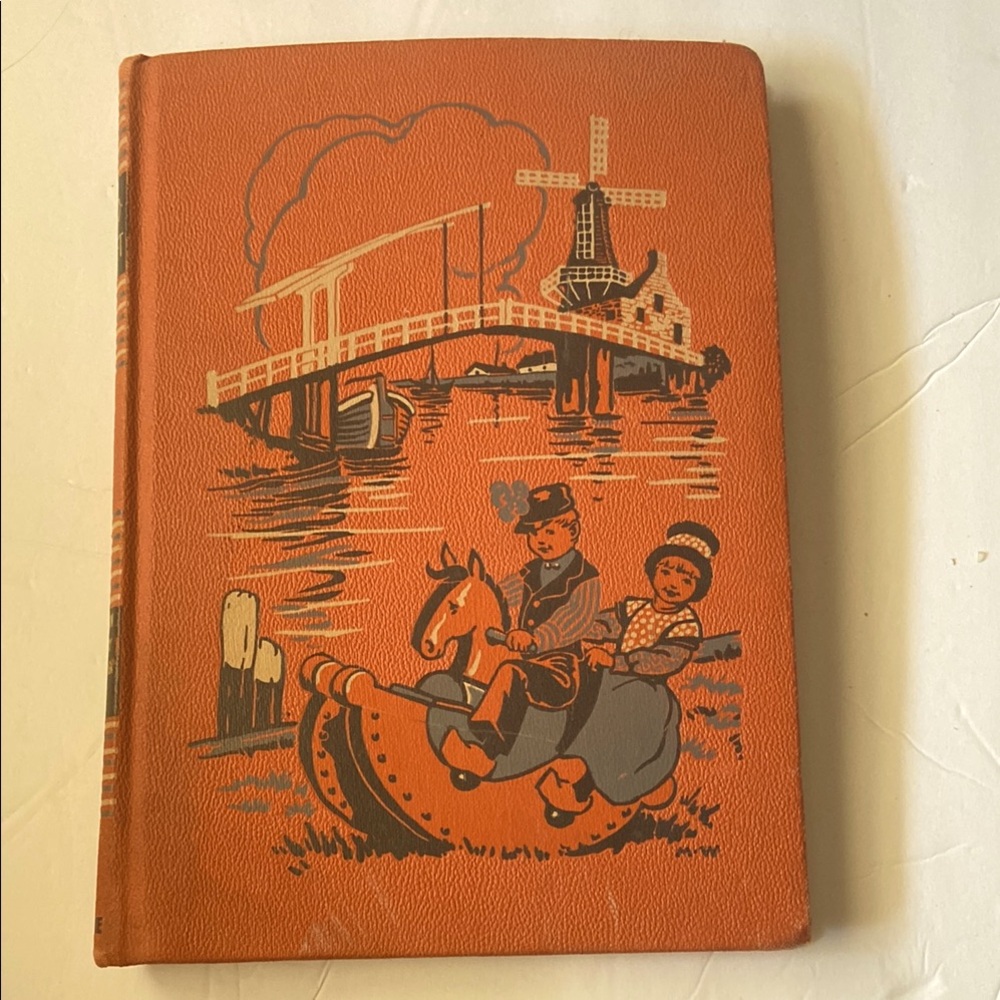 Childcraft Volume 5: Life in Many Lands," VTG children's hardcover book from 30s